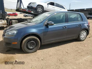 2014 Volkswagen Golf с VIN WVWDB7AJ5EW010474, выставлен на аукционе Copart как лот 52729595 с пробегом 109 138 миль миль и Списание • Salvage title. История ставок и продаж доступна на DreamBid. Изображение 1.