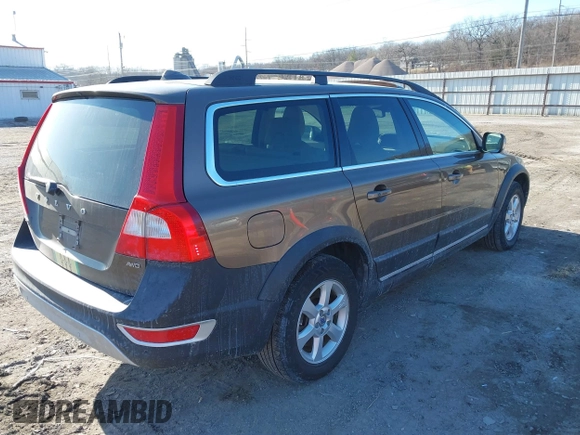 2013 Volvo XC70 3.2L with VIN YV4952BZ6D1154242, listed as a IAAI auction lot 41370020 with 190,784 mi miles and . Bid and sale history available at DreamBid. Image 4.