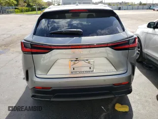 2022 Lexus NX with VIN 2T2GDCAZ2NC002813, listed as a Copart auction lot 49075753 with 5,106 mi miles. Bid and sale history available at carsss.com. Image 6.