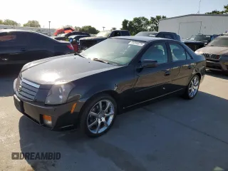2004 Cadillac CTS z VIN 1G6DM577040103840, wystawiony jako Copart lot #55284675 z przebiegiem 113 007 mil mil oraz Szkoda całkowita • Salvage title. Historia ofert i sprzedaży dostępna na DreamBid. Obrazek 1.