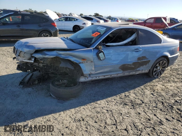 2001 BMW 3 Series 325Ci with VIN WBABN33421JW49804, listed as a Copart auction lot 76819854 with 0 mi miles and Salvage Title. Bid and sale history available at carsss.com. Image 1.