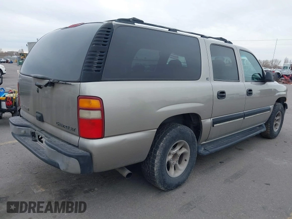 2002 Chevrolet Suburban LS with VIN 3GNFK16ZX2G128879, listed as a IAAI auction lot 41473280 with 1 mi miles. Bid and sale history available at carsss.com. Image 4.