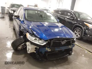 2016 Ford Fusion SE with VIN 3FA6P0HD0GR250545, listed as a IAAI auction lot 41295405 with 173,414 mi miles. Bid and sale history available at carsss.com. Image 13.