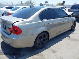 2007 BMW 3 Series 335i with VIN WBAVB73527VH21692, listed as a IAAI auction lot 42499708 with 126,298 mi miles and . Bid and sale history available at DreamBid. Image 4.