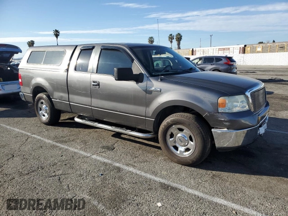 2008 Ford F-150 XLT with VIN 1FTPX125X8FB09535, listed as a Copart auction lot 45958875 with 224,833 mi miles and Salvage Title. Bid and sale history available at carsss.com. Image 4.