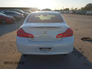 2015 Infiniti Q40 with VIN JN1CV6AR5FM521380, listed as a IAAI auction lot 41024558 with 123,595 mi miles. Bid and sale history available at carsss.com. Image 16.