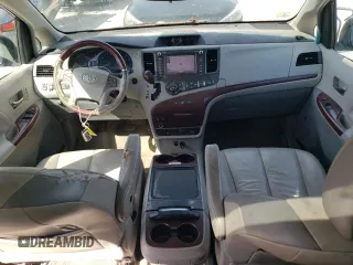 2013 Toyota Sienna XLE with VIN 5TDDK3DC0DS053561, listed as a Copart auction lot 53786685 with 332,714 mi miles and Clean Title. Bid and sale history available at DreamBid. Image 8.