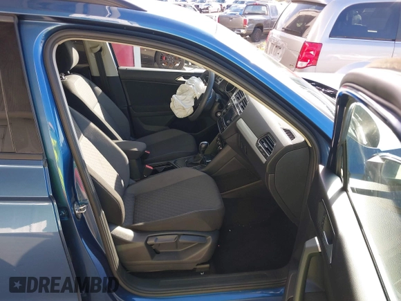 2018 Volkswagen Tiguan S с VIN 3VV1B7AX4JM059717, выставлен на аукционе IAAI как лот 40844600 с пробегом 32 540 миль миль и . История ставок и продаж доступна на DreamBid. Изображение 5.