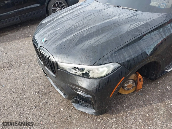 2021 BMW X7 xDrive40i with VIN 5UXCW2C05M9D95315, listed as a IAAI auction lot 41843811 with 58,857 mi miles. Bid and sale history available at carsss.com. Image 6.