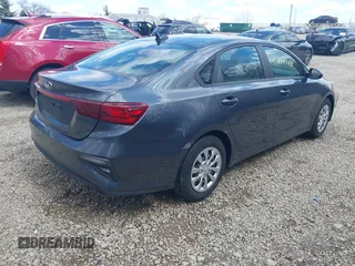 2021 Kia Forte FE with VIN 3KPF24AD6ME310406, listed as a IAAI auction lot 41888723 with 59,281 mi miles. Bid and sale history available at carsss.com. Image 4.