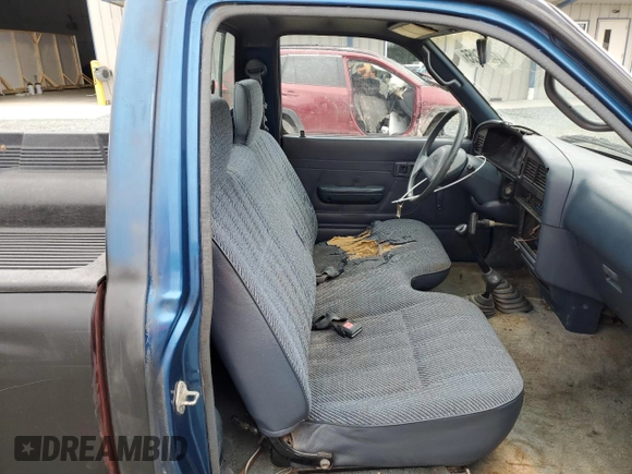 1994 Toyota Pickup DX z VIN 4TARN01P5RZ232120, wystawiony jako Copart lot #44245255 z przebiegiem 123 342 mil mil oraz Czysty tytuł • Clean title. Historia ofert i sprzedaży dostępna na DreamBid. Obrazek 10.