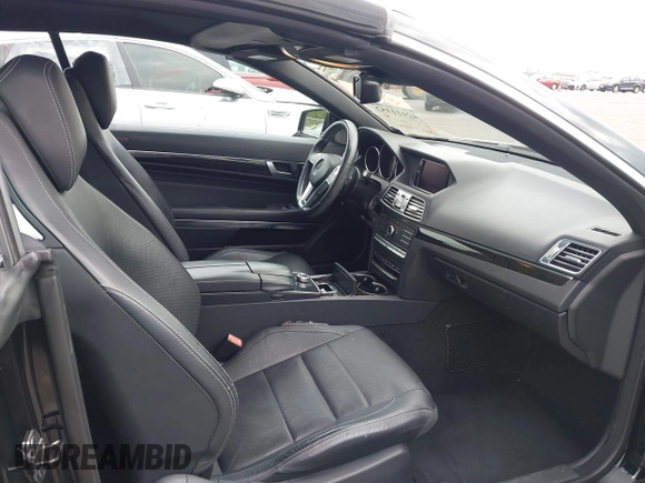 2016 Mercedes-Benz E E 400 with VIN WDDKK6FF7GF339417, listed as a IAAI auction lot 42111352 with 59,859 mi miles. Bid and sale history available at carsss.com. Image 5.