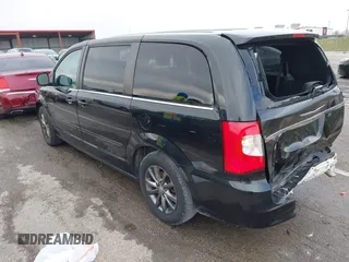 2015 Chrysler Town & Country S with VIN 2C4RC1HG6FR674254, listed as a IAAI auction lot 41199889 with 132,598 mi miles and . Bid and sale history available at DreamBid. Image 3.