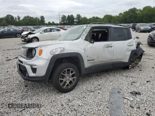 2021 Jeep Renegade Latitude with VIN ZACNJDB15MPM28028, listed as a Copart auction lot 67052394 with 59,624 mi miles and Salvage Title. Bid and sale history available at carsss.com. Image 1.
