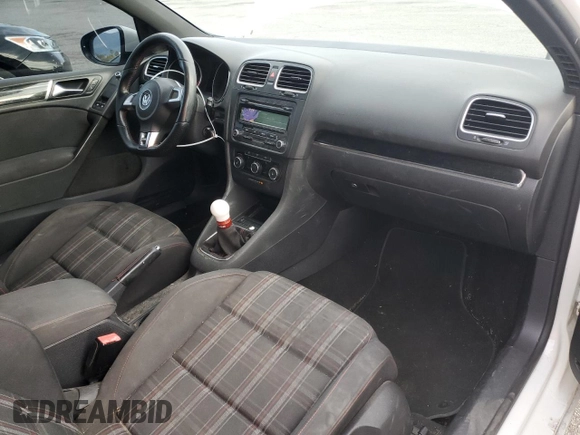 2013 Volkswagen GTI с VIN WVWED7AJ7DW106930, выставлен на аукционе Copart как лот 42112145 с пробегом 152 196 миль миль и Списание • Salvage title. История ставок и продаж доступна на DreamBid. Изображение 8.