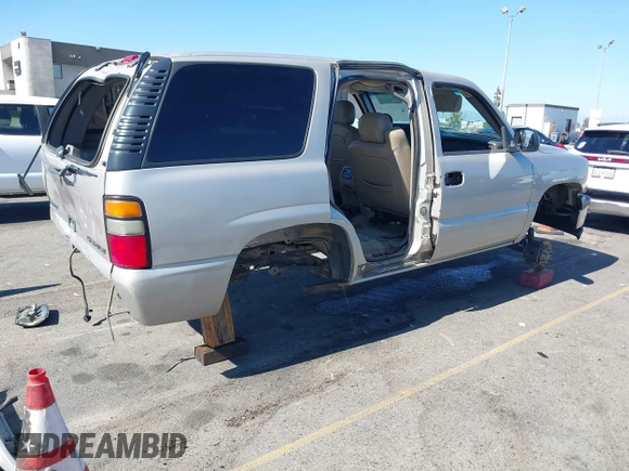 2005 Chevrolet Tahoe LS with VIN 1GNEC13V75R259203, listed as a IAAI auction lot 42714903 with 175,131 mi miles and . Bid and sale history available at DreamBid. Image 4.