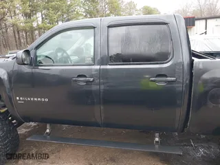 2009 Chevrolet Silverado 1500 LTZ with VIN 3GCEK33309G212297, listed as a IAAI auction lot 41716572 with 158,451 mi miles. Bid and sale history available at carsss.com. Image 14.