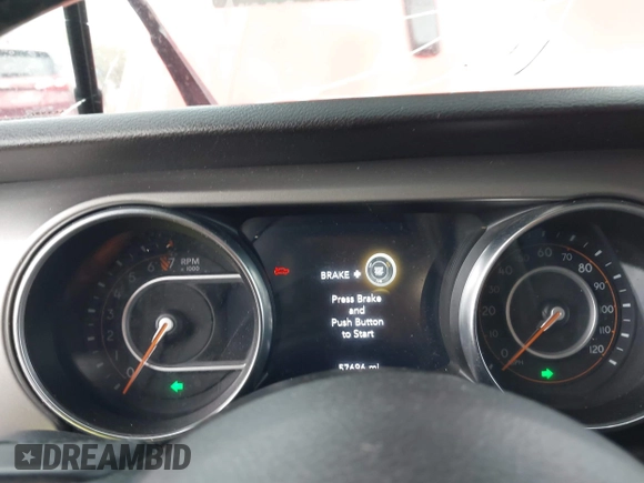 2021 Jeep Gladiator Freedom z VIN 1C6HJTAG0ML547293, wystawiony jako IAAI lot #41926067 z przebiegiem 57 696 mil mil oraz . Historia ofert i sprzedaży dostępna na DreamBid. Obrazek 7.