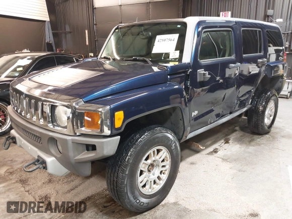 2008 Hummer H3 SUV with VIN 5GTEN13E388156284, listed as a IAAI auction lot 42107564 with 117,532 mi miles. Bid and sale history available at carsss.com. Image 19.