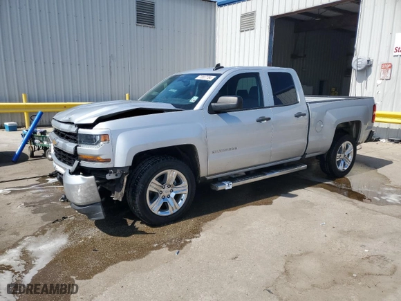 2018 Chevrolet Silverado 1500 Custom with VIN 1GCRCPEH9JZ117059, listed as a Copart auction lot 72657784 with 65,585 mi miles and Salvage Title. Bid and sale history available at carsss.com. Image 1.