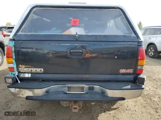 2004 GMC Sierra 1500 SLT with VIN 1GTEK19T14E310475, listed as a Copart auction lot 71742464 with 0 mi miles and Salvage Title. Bid and sale history available at carsss.com. Image 6.
