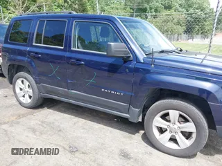 2013 Jeep Patriot Latitude z VIN 1C4NJPFA4DD250819, wystawiony jako IAAI lot #42329294 z przebiegiem 191 634 mil mil oraz . Historia ofert i sprzedaży dostępna na DreamBid. Obrazek 6.