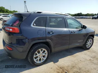 2016 Jeep Cherokee Latitude z VIN 1C4PJMCS3GW322171, wystawiony jako Copart lot #57277835 z przebiegiem 137 850 mil mil oraz Szkoda całkowita • Salvage title. Historia ofert i sprzedaży dostępna na DreamBid. Obrazek 3.