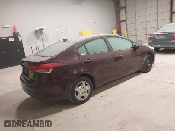 2017 Kia Forte LX with VIN 3KPFK4A78HE061493, listed as a IAAI auction lot 41580452 with 172,908 mi miles and . Bid and sale history available at carsss.com. Image 4.