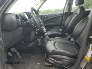 2016 MINI Countryman S с VIN WMWZC5C56GWT39725, выставлен на аукционе Copart как лот 64248495 с пробегом 51 407 миль миль и Списание • Salvage title. История ставок и продаж доступна на DreamBid. Изображение 7.