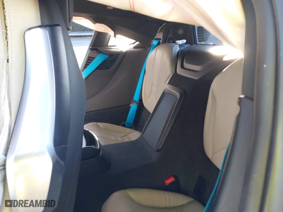 2015 BMW i8 with VIN WBY2Z2C51FV392854, listed as a IAAI auction lot 41282895 with 77,533 mi miles. Bid and sale history available at carsss.com. Image 8.