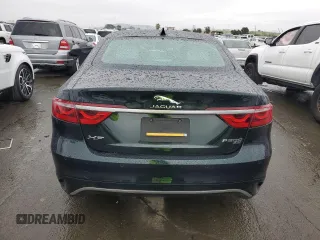 2022 Jaguar XF R-Dynamic SE with VIN SAJBL4GX7NCY90868, listed as a Copart auction lot 42582945 with 5,043 mi miles and Salvage Title. Bid and sale history available at carsss.com. Image 6.