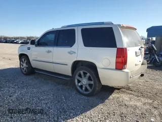 2008 Cadillac Escalade z VIN 1GYFK63898R227231, wystawiony jako Copart lot #46340945 z przebiegiem 166 797 mil mil oraz Szkoda całkowita • Salvage title. Historia ofert i sprzedaży dostępna na DreamBid. Obrazek 2.