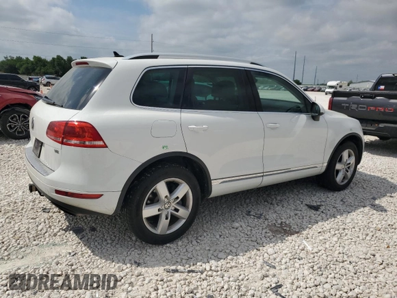 2013 Volkswagen Touareg Lux with VIN WVGEF9BP9DD008658, listed as a Copart auction lot 52585925 with 93,369 mi miles and Salvage Title. Bid and sale history available at DreamBid. Image 3.