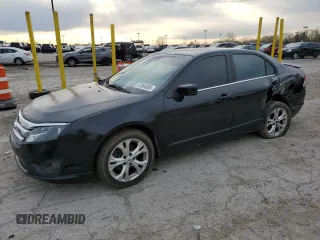 2012 Ford Fusion SE z VIN 3FAHP0HG9CR197907, wystawiony jako Copart lot #52394005 z przebiegiem 113 978 mil mil oraz Szkoda całkowita • Salvage title. Historia ofert i sprzedaży dostępna na DreamBid. Obrazek 1.