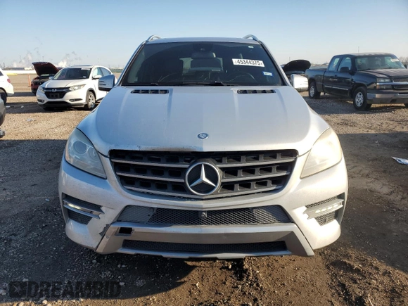 2015 Mercedes-Benz M ML 350 with VIN 4JGDA5JB4FA565961, listed as a Copart auction lot 45344375 with 123,323 mi miles and Salvage Title. Bid and sale history available at carsss.com. Image 5.