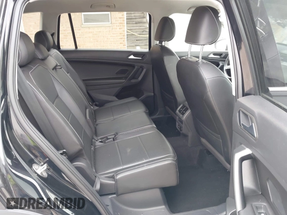 2021 Volkswagen Tiguan SE z VIN 3VV3B7AXXMM101773, wystawiony jako IAAI lot #42358588 z przebiegiem 105 629 mil mil oraz . Historia ofert i sprzedaży dostępna na DreamBid. Obrazek 8.