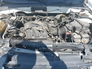 2004 Ford Escape XLT with VIN 1FMYU93164KA96674, listed as a IAAI auction lot 41780474 with 182,525 mi miles. Bid and sale history available at carsss.com. Image 10.
