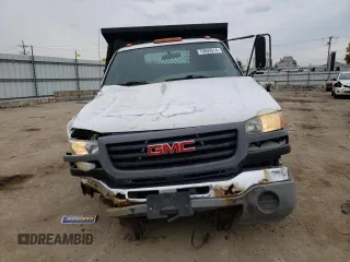 2006 GMC Sierra 3500 WT z VIN 1GDJK34U56E167281, wystawiony jako Copart lot #76955914 z przebiegiem 197 351 mil mil oraz Szkody całkowita. Historia ofert i sprzedaży dostępna na DreamBid. Obrazek 5.