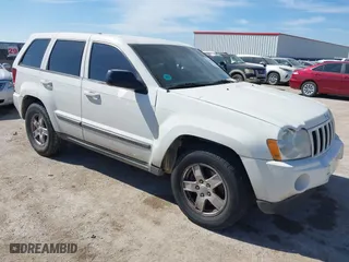 2007 Jeep Grand Cherokee Laredo with VIN 1J8GS48K97C597673, listed as a IAAI auction lot 41625207 with 150,365 mi miles. Bid and sale history available at carsss.com. Image 1.