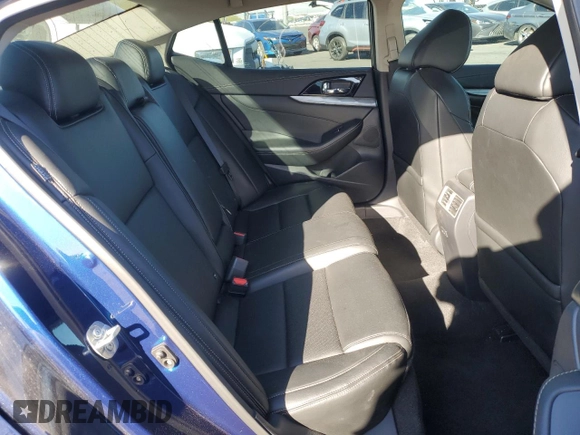 2023 Nissan Maxima SV z VIN 1N4AA6CV9PC513774, wystawiony jako Copart lot #54194405 z przebiegiem 6 766 mil mil oraz Szkoda całkowita • Salvage title. Historia ofert i sprzedaży dostępna na DreamBid. Obrazek 10.