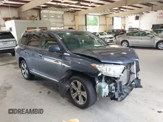 2011 Toyota Highlander Limited с VIN 5TDYK3EH8BS026066, выставлен на аукционе IAAI как лот 42646319 с пробегом 118 317 миль миль и . История ставок и продаж доступна на DreamBid. Изображение 1.