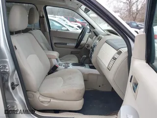 2008 Mercury Mariner with VIN 4M2CU81Z98KJ46467, listed as a IAAI auction lot 41303575 with 207,949 mi miles. Bid and sale history available at carsss.com. Image 5.