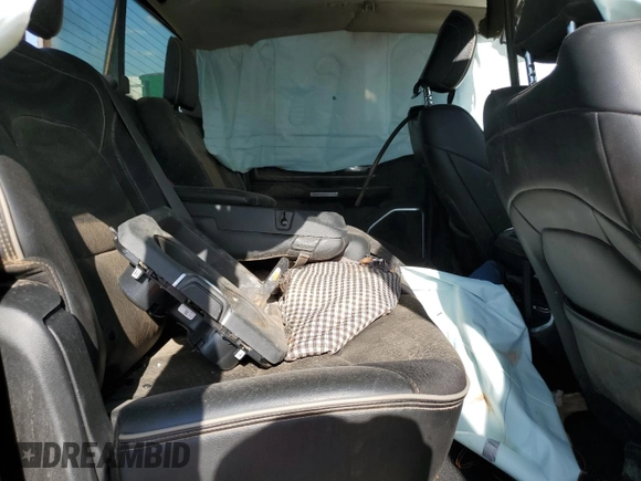 2019 Ram 1500 Laramie z VIN 1C6SRFJT1KN686363, wystawiony jako Copart lot #54934355 z przebiegiem Nie podano mil oraz Szkoda całkowita • Salvage title. Historia ofert i sprzedaży dostępna na DreamBid. Obrazek 10.