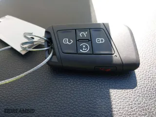 2023 Volkswagen Tiguan SE R-Line Black with VIN 3VVCB7AX7PM132001, listed as a IAAI auction lot 41042085 with 15,007 mi miles. Bid and sale history available at carsss.com. Image 11.