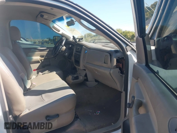 2005 Dodge 1500 ST with VIN 1D7HA16K15J646654, listed as a IAAI auction lot 41813148 with 170,149 mi miles. Bid and sale history available at carsss.com. Image 5.