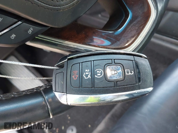 2017 Lincoln MKZ Hybrid Select с VIN 3LN6L5LUXHR663550, выставлен на аукционе IAAI как лот 42484367 с пробегом 183 979 миль миль и . История ставок и продаж доступна на DreamBid. Изображение 11.