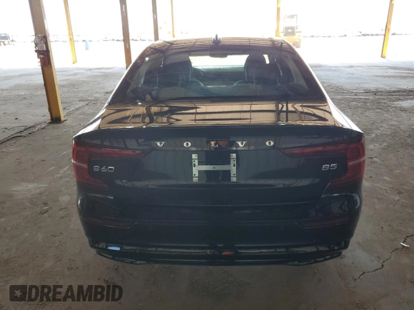 2024 Volvo S60 Core Dark Theme with VIN 7JRL12FK1RG324997, listed as a Copart auction lot 64224614 with 981 mi miles and Salvage Title. Bid and sale history available at carsss.com. Image 6.