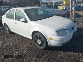 2000 Volkswagen Jetta с VIN 3VWTE29M4YM047988, выставлен на аукционе IAAI как лот 41462795 с пробегом Не указан миль и . История ставок и продаж доступна на DreamBid. Изображение 1.