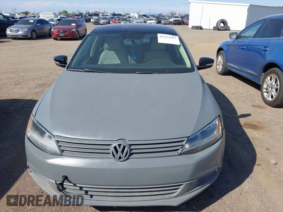 2014 Volkswagen Jetta SE с VIN 3VWD17AJ3EM420318, выставлен на аукционе IAAI как лот 42454507 с пробегом 96 332 миль миль и . История ставок и продаж доступна на DreamBid. Изображение 6.
