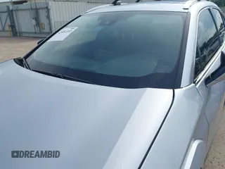 2023 Lexus UX 250h Premium z VIN JTHP6JBH5P2145912, wystawiony jako IAAI lot #42401353 z przebiegiem 14 252 mil mil oraz . Historia ofert i sprzedaży dostępna na DreamBid. Obrazek 6.